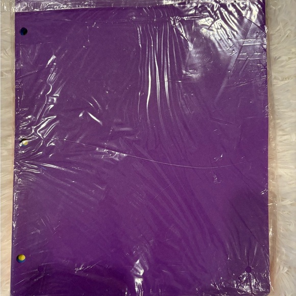 Heavy Duty 3-Hole Punched Folders - Assorted colors. Great for back to school - Picture 2 of 2